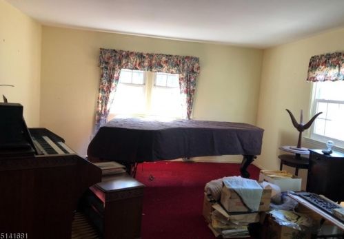 58 Fords Rd, Dover NJ  07869-2146 exterior