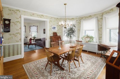 44 Linden Ave, Tavistock NJ 08033-2542 exterior