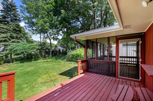 1520 21st Ave, Saint Paul MN  55112-5536 exterior