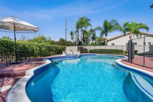 1191 Pamplona Dr, Riverside CA  92508-8724 exterior