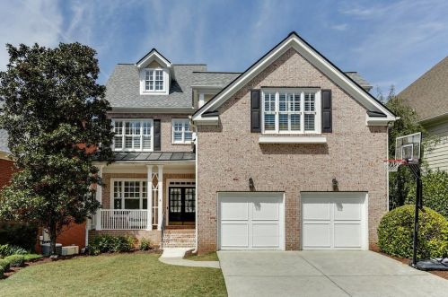 2556 Brookline Cir, Atlanta GA  30319-3693 exterior