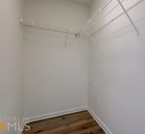 1516 Howell Mill Rd, Atlanta GA  30318-3165 exterior