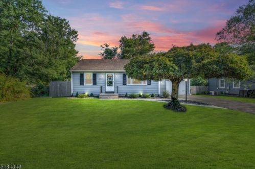 202 Voorhees Corner Rd, Flemington, NJ 08822-3351
