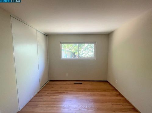 589 Maureen Ln, Concord CA  94523-2758 exterior