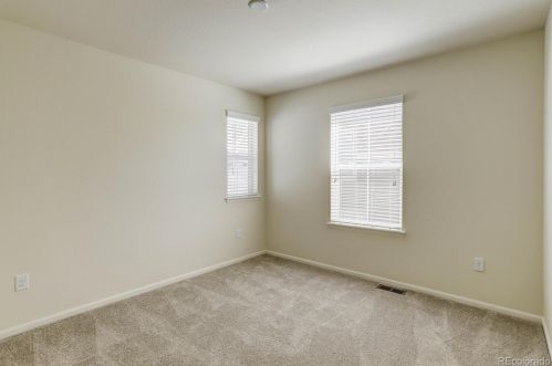 14694 Crestridge Dr, Aurora CO 80015-4207 exterior