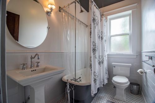 6025 Cary Ave, Cincinnati, OH 45224-2461