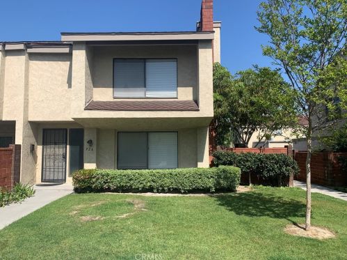 926 Lamark Ln, Anaheim CA  92802-3423 exterior