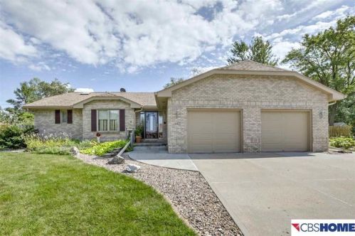 487 Elm St, Springfield, NE 68059-5819