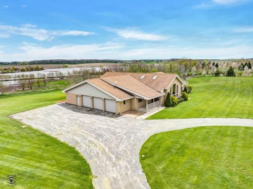 2929 Water Tower Dr, Crete IL  60417-4461 exterior