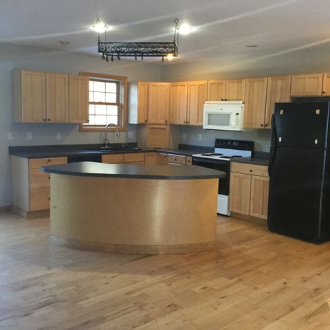 215 Cumberland Rd, Laconia, NH 03249-6790