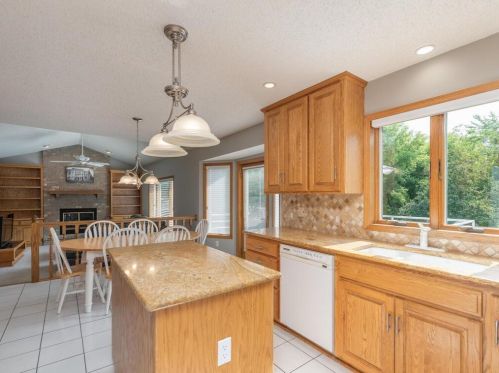 664 Bridle Ridge Rd, Saint Paul MN  55123-1681 exterior