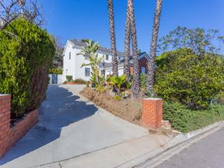 10843 Portofino Pl, Los Angeles, CA 90077-2301