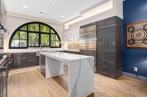 3303 6th St, Fort Worth TX  76107-2707 exterior