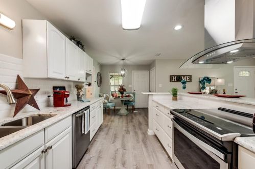 5720 Truelson Dr, Fort Worth TX  76134-1225 exterior