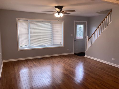 317 Julian St, Thornton, IL 60476-1227