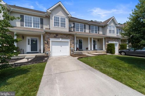 225 Hidden Dr, Blenheim, NJ 08012-4433