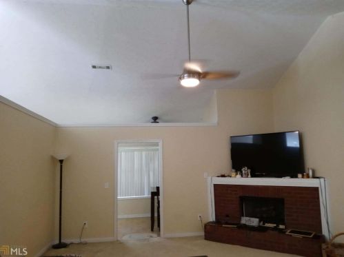 556 Stewart Rd, Porterdale, GA 30016-8235
