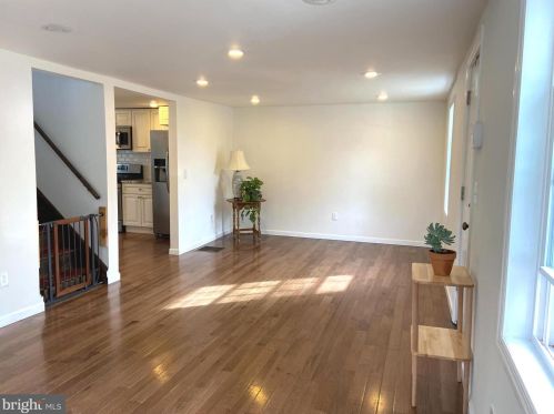 180 Clearview Ave, Trenton NJ  08619-1219 exterior