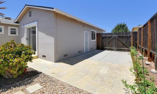 398 Manferd St, Milpitas CA  95035-2647 exterior