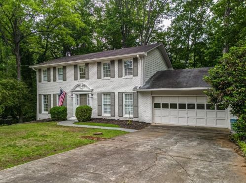 4597 Holliston Rd, Atlanta GA  30360-2057 exterior