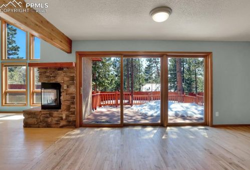 2720 Sunnywood Ave, Woodland Park CO 80863-9401 exterior