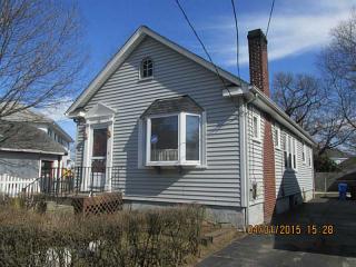 80 Rugby St, Cranston, RI 02910-4415