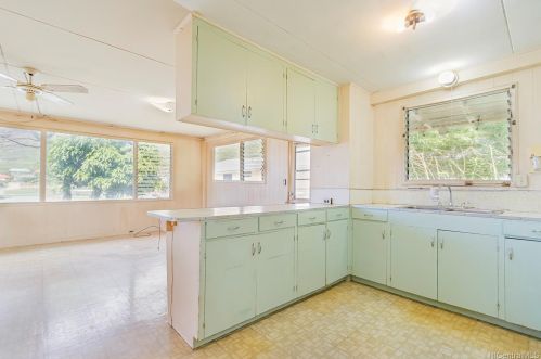 1989 9 Ave, Honolulu HI  96816-2179 exterior