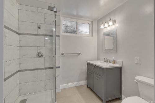 450 25 St, Upland CA 91784-8338 exterior