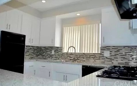 4469 137th Pl, Hawthorne CA  90250-6971 exterior