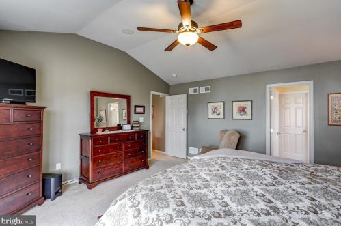 14 Red Leaf Ln, Lancaster PA  17602-7000 exterior