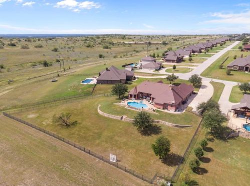 4265 San Simeon Ln, Fort Worth TX  76179-6803 exterior