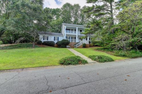 924 Millbrook Ct, Tucker, GA 30084-1521