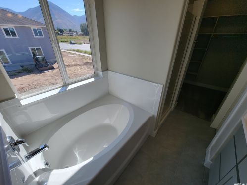 216 200, Woodland Hills UT 84653-8400 exterior