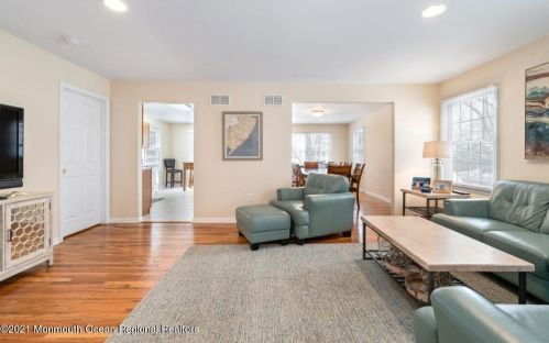 298 Spring St, Tinton Falls NJ 07701-2230 exterior