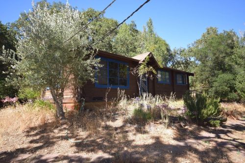 4042 Bones Rd, Sebastopol, CA 95472-8913