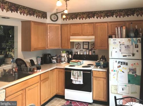 1141 Commercial Ct, Harrisonburg, VA 22802-4674