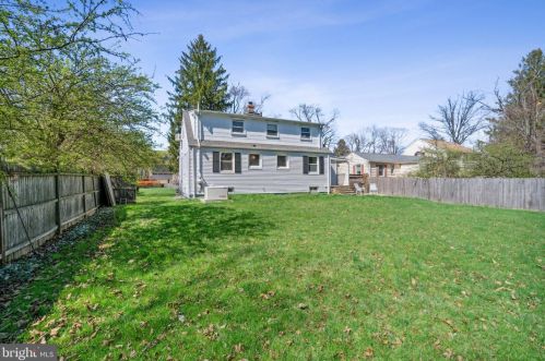13 Dorann Ave, Princeton NJ  08540-3906 exterior