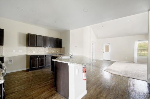 19129 Great Falls Dr, Webberville TX  78653 exterior