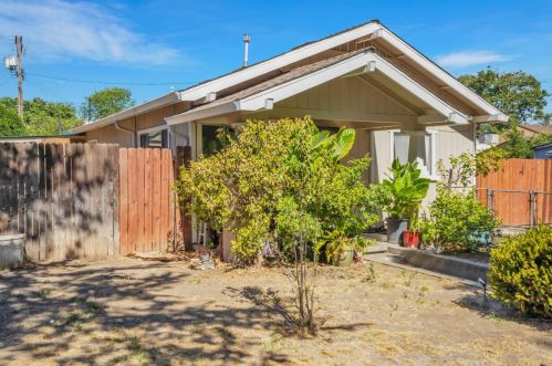 114 Roselawn Ave, Modesto, CA 95351-3245