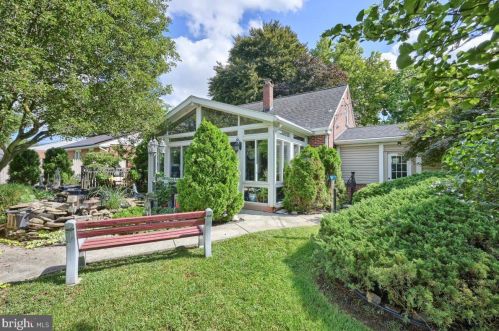 918 Marcia Ln, Lancaster, PA 17601-2619