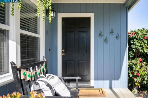 1829 Noemi Dr, Concord CA  94519-1443 exterior