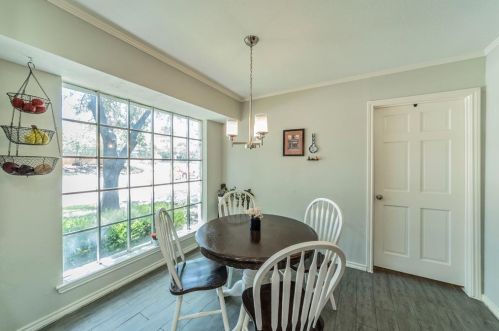 4128 Alicante Ave, Fort Worth TX  76133-5561 exterior