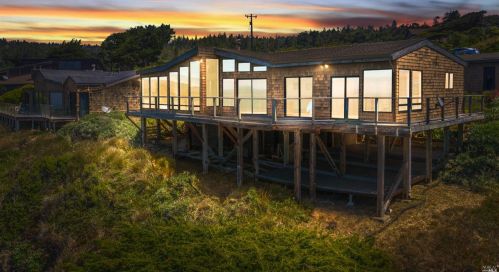 38480 Robinson Reef Dr, The Sea Ranch, CA 95445-8477