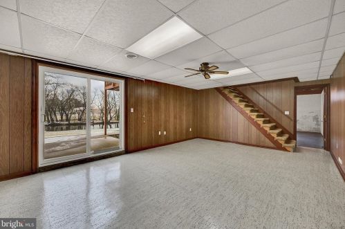 1561 Waggoners Gap Rd, Carlisle PA  17013-8353 exterior