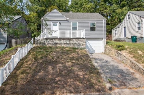 5218 Charloe St, Cincinnati OH  45227-1034 exterior