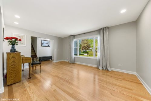 1415 Rachel Ln, Buffalo Grove, IL 60089-3258