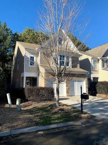 748 Mountain Laurel Dr, Holly Springs, GA 30114-1274