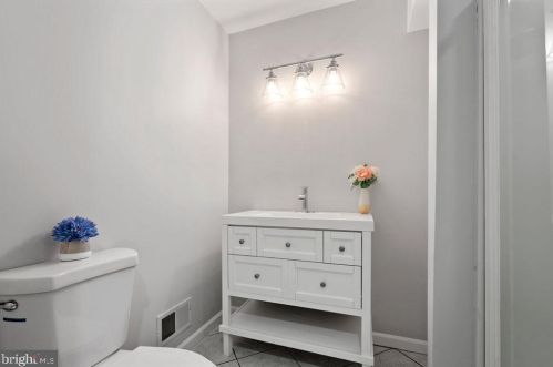 518 State Rd, Princeton NJ  08540-1410 exterior