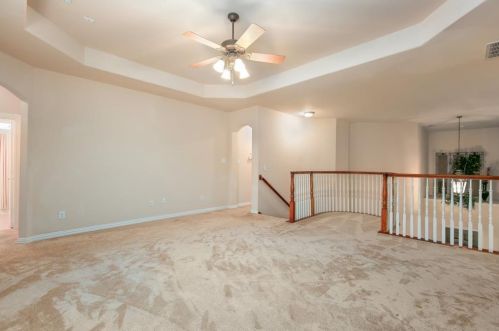 1742 Auburn Dr, Carrollton TX 75007-1452 exterior