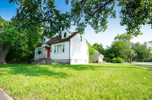 14601 Dearborn St, Dolton, IL 60419-1505